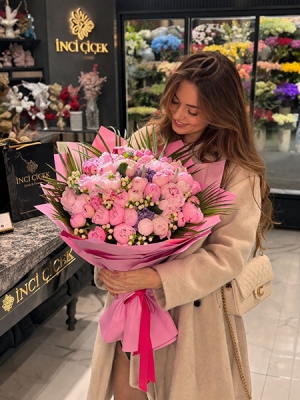 Premium Pembe Şakayık Buketi